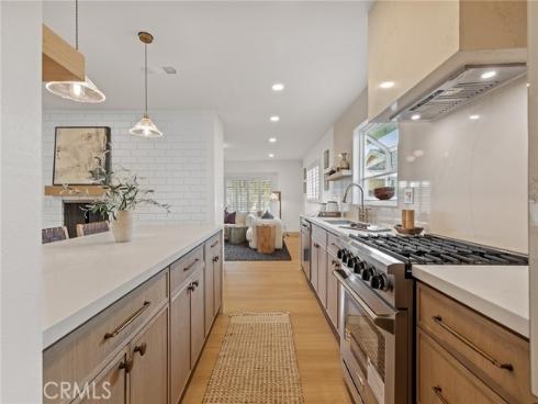3268 Michigan , Costa Mesa, CA