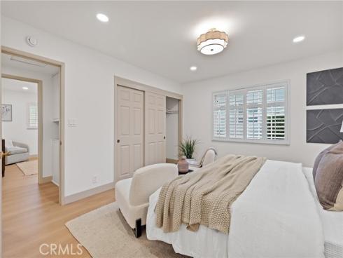 3268 Michigan , Costa Mesa, CA