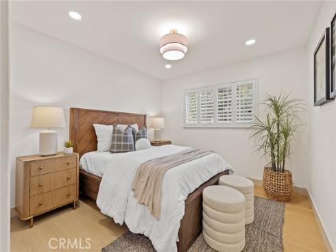 3268 Michigan , Costa Mesa, CA