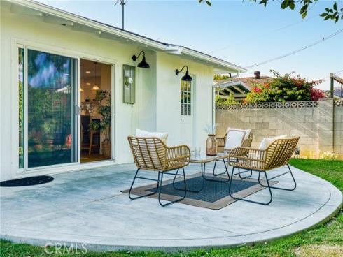 3268 Michigan , Costa Mesa, CA