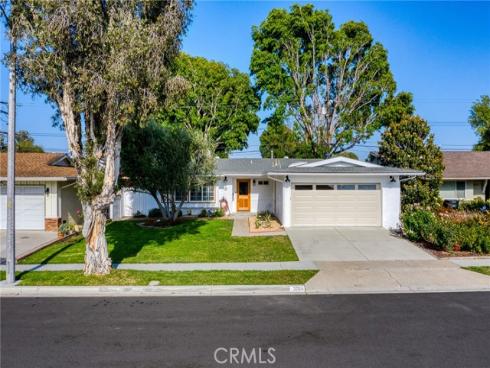 3268 Michigan , Costa Mesa, CA