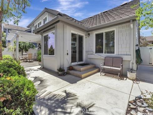 1104 Dennis Drive , Costa Mesa, CA