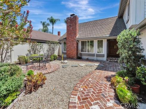 1104 Dennis Drive , Costa Mesa, CA