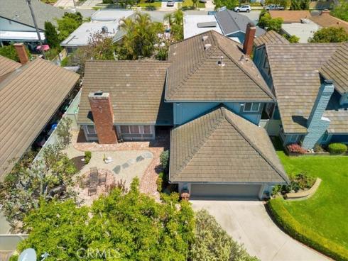 1104 Dennis Drive , Costa Mesa, CA