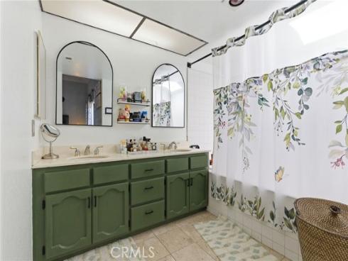 905 Hyde Court, Costa Mesa, CA