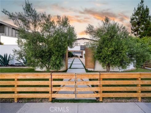 3000 Country Club Drive, Costa Mesa, CA