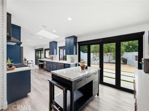 3000 Country Club Drive, Costa Mesa, CA