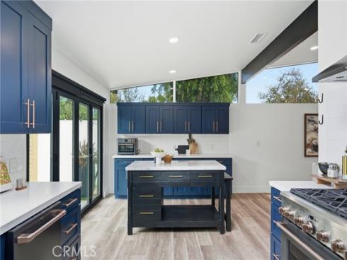 3000 Country Club Drive, Costa Mesa, CA
