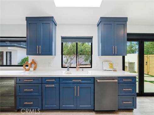 3000 Country Club Drive, Costa Mesa, CA