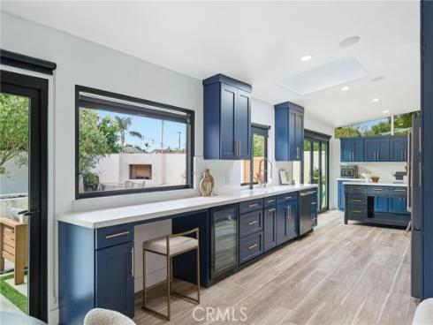 3000 Country Club Drive, Costa Mesa, CA