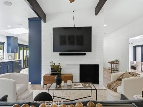 3000 Country Club Drive, Costa Mesa, CA