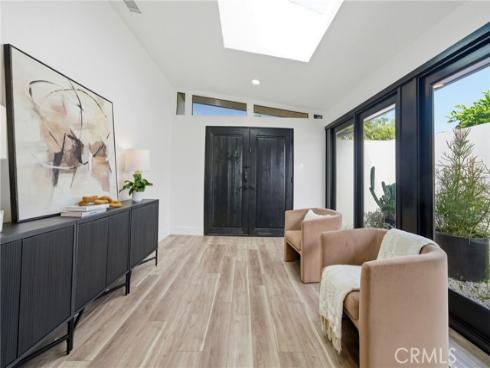 3000 Country Club Drive, Costa Mesa, CA