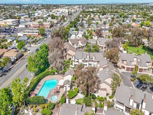 911 Van Ness Court, Costa Mesa, CA