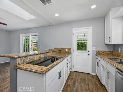 1566 Corsica Place , Costa Mesa, CA