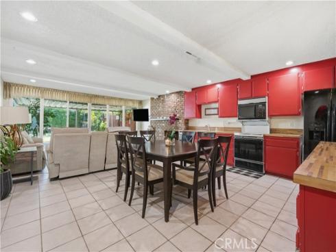 635  Plumer  , Costa Mesa, CA