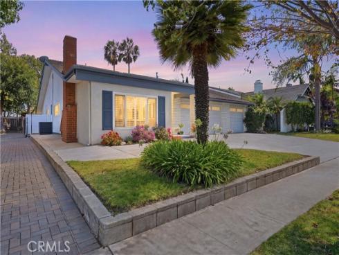 635  Plumer  , Costa Mesa, CA