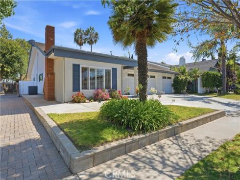 635  Plumer  , Costa Mesa, CA