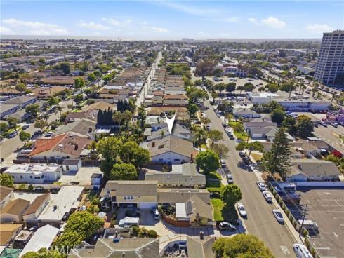 635  Plumer  , Costa Mesa, CA