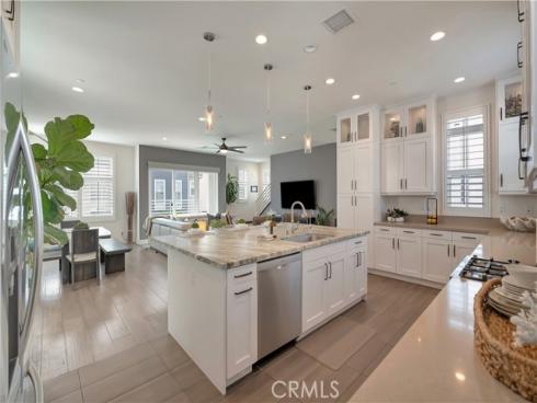 2105 Two Harbors Circle, Costa Mesa, CA