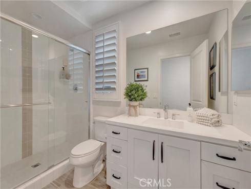 2105 Two Harbors Circle, Costa Mesa, CA