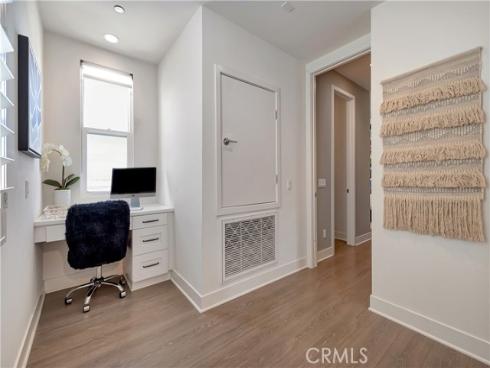 2105 Two Harbors Circle, Costa Mesa, CA