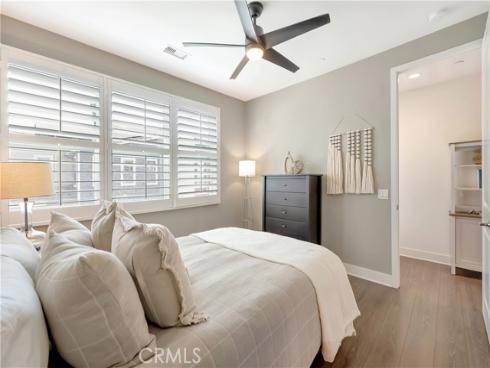 2105 Two Harbors Circle, Costa Mesa, CA