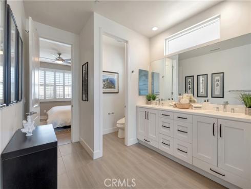 2105 Two Harbors Circle, Costa Mesa, CA