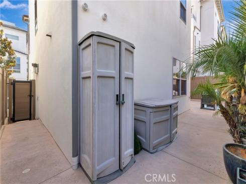 2105 Two Harbors Circle, Costa Mesa, CA