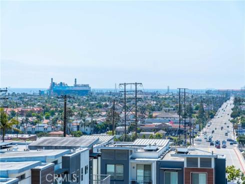 2105  Two Harbors   Circle, Costa Mesa, CA