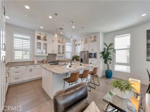 2105 Two Harbors Circle, Costa Mesa, CA
