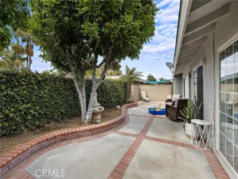 2435  Marseilles   Way, Costa Mesa, CA