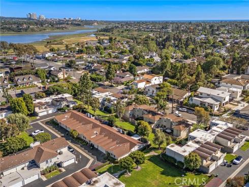 2435  Marseilles   Way, Costa Mesa, CA
