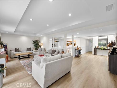 2435  Marseilles   Way, Costa Mesa, CA