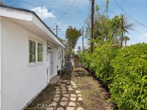 300 Esther Street, Costa Mesa, CA