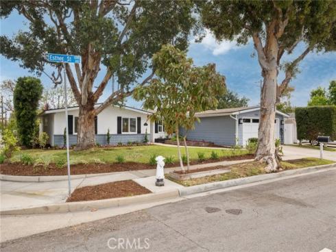 300 Esther Street, Costa Mesa, CA
