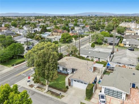 300 Esther Street, Costa Mesa, CA