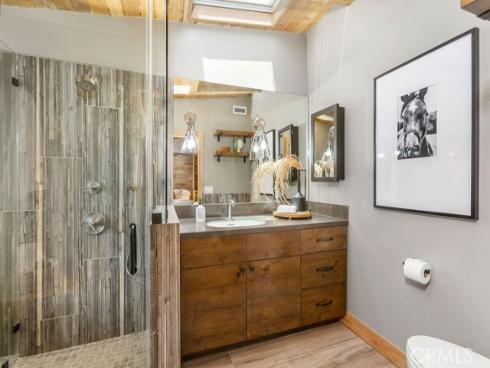 252 Walnut , Costa Mesa, CA