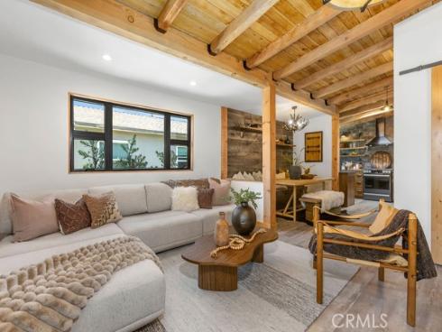 252 Walnut , Costa Mesa, CA