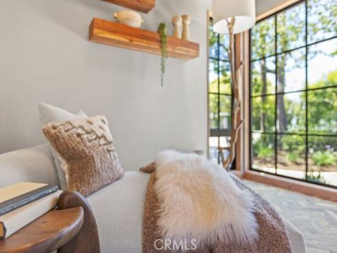 252  Walnut  , Costa Mesa, CA