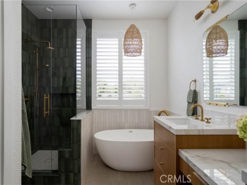 293 Mesa Dr , Costa Mesa, CA
