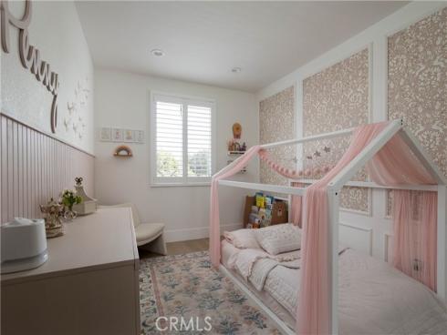 293 Mesa Dr , Costa Mesa, CA