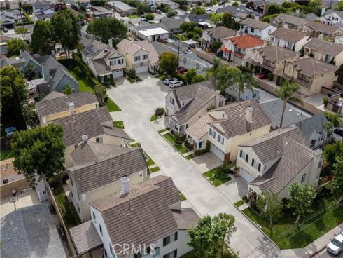 293 Mesa Dr , Costa Mesa, CA