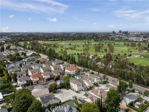 293 Mesa Dr , Costa Mesa, CA