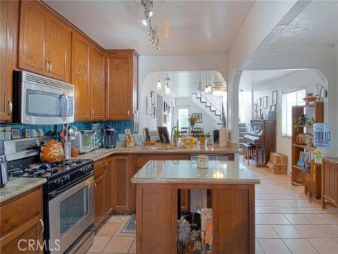 2094 Orange Avenue, Costa Mesa, CA