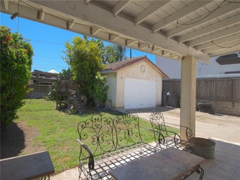 2094 Orange Avenue, Costa Mesa, CA