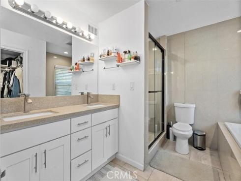 195 Broadway , Costa Mesa, CA