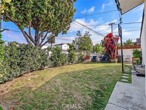 195 Broadway , Costa Mesa, CA