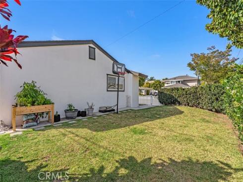 195 Broadway , Costa Mesa, CA