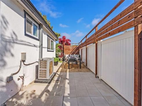 195  Broadway  , Costa Mesa, CA