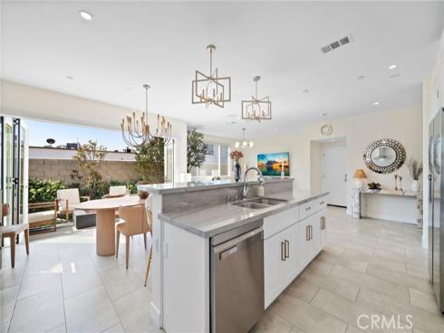 2573 Elden D Avenue, Costa Mesa, CA